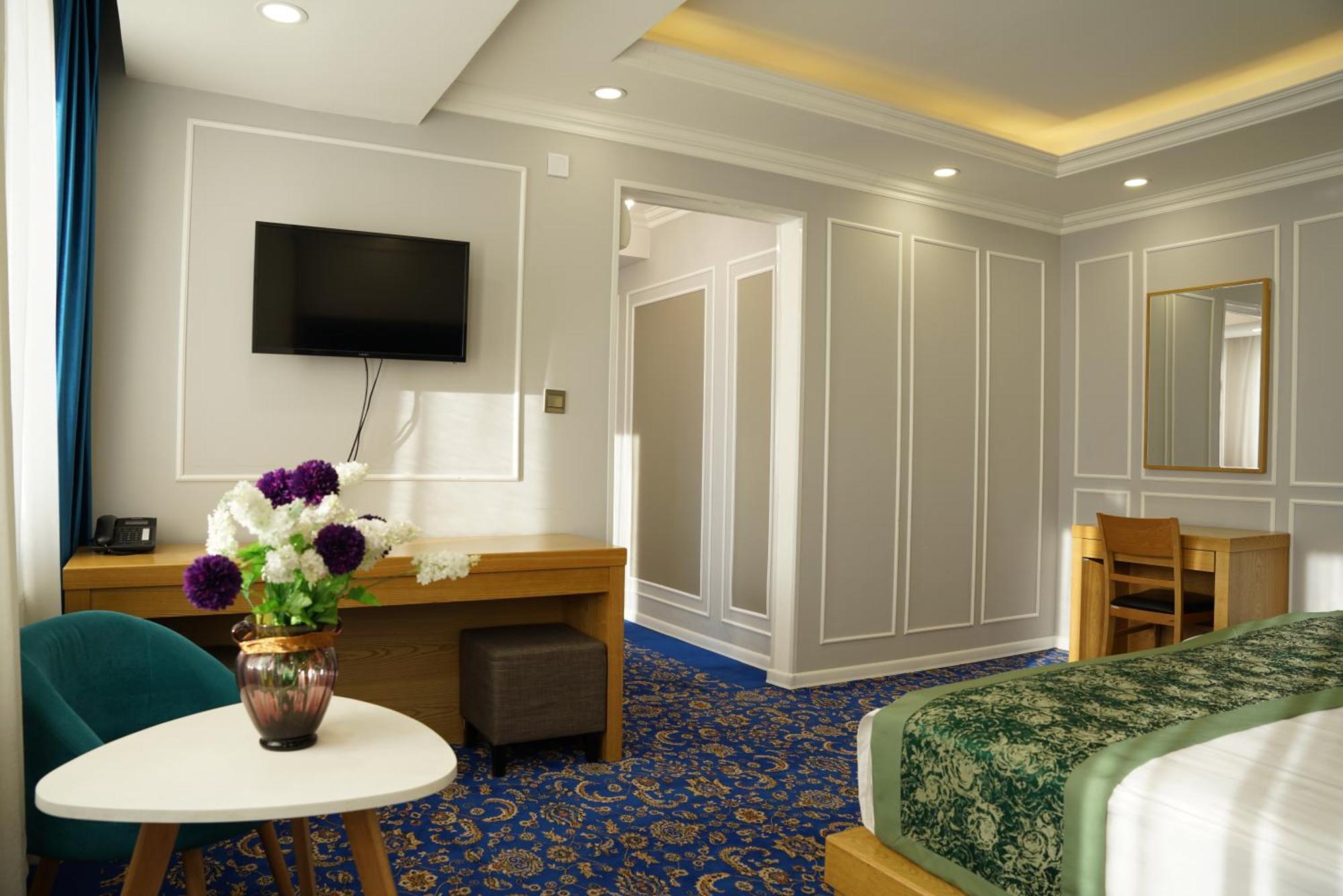Ub Grand Hotel Ulaanbaatar Ngoại thất bức ảnh