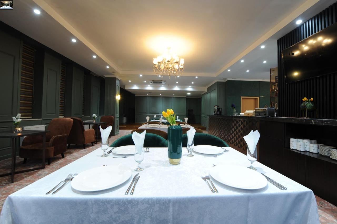 Ub Grand Hotel Ulaanbaatar Ngoại thất bức ảnh